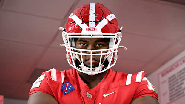 DeAndre Carter 2023 Mater Dei Preseason Photo Shoot90